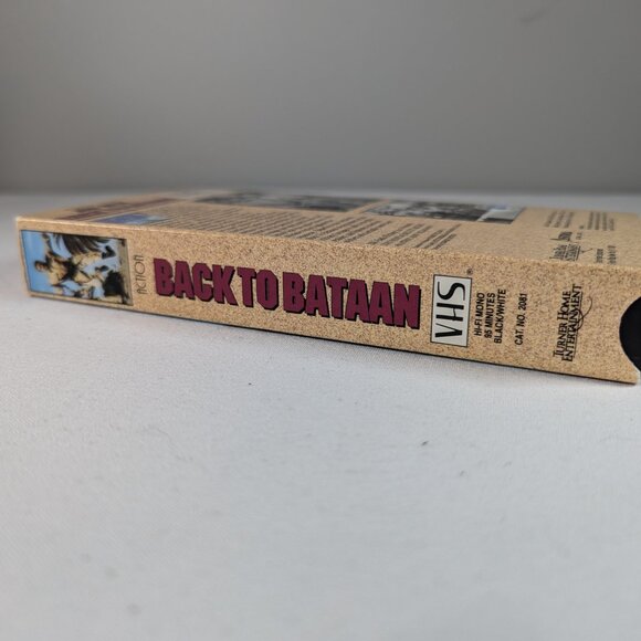 3/$15 Vintage VHS war movie BACK TO BATAAN (1945) with John Wayne WWII movie - Picture 2 of 4